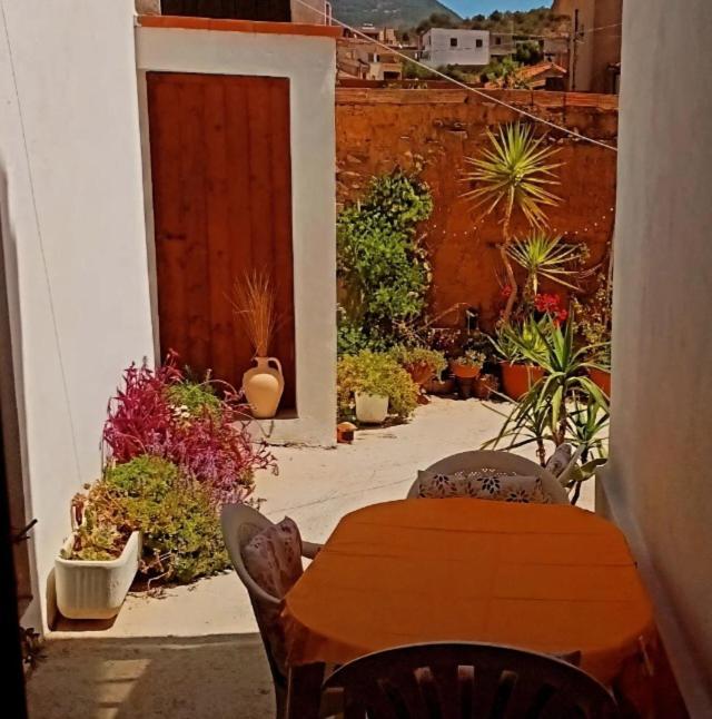 A Casa Di Nonna Iun Q2951 Villa ฟลูมินิมัจจอเร ภายนอก รูปภาพ